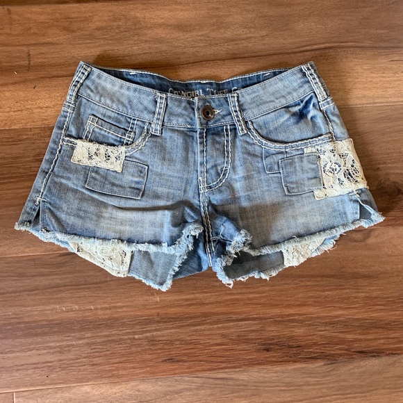Cowgirl Tuff Pants - Adorable NWOT Cowgirl Tuff “Patches” Shorts💕
